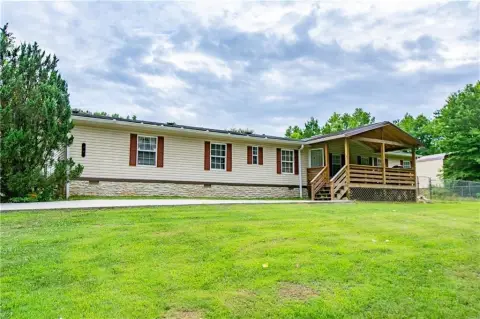 Jefferson Commercial Property with Workshop