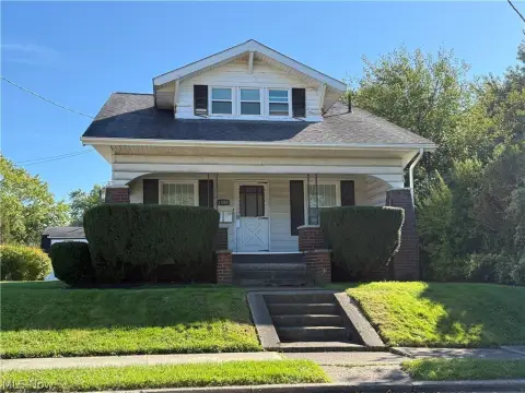 Two-Unit Duplex with Garage