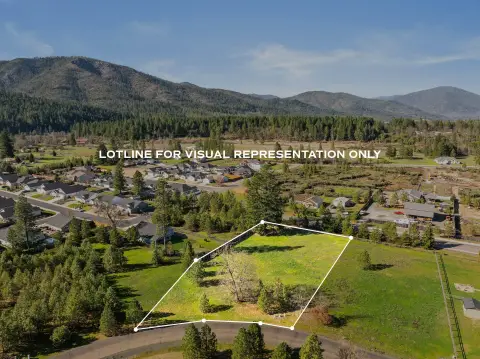 Cave Junction Homesite in Gated Community