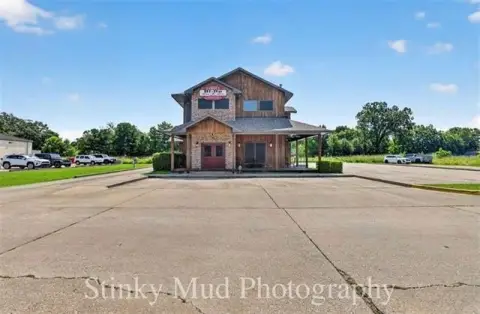 Retail Space Near Interstate