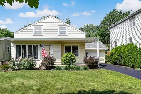Clarendon Hills Home with Potential