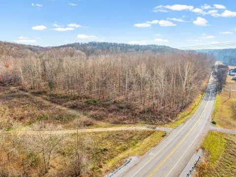 Tennessee Ridge Vacant Land Parcel
