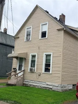 Duplex with Full Basement