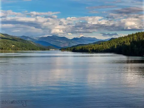 Swan Lake Waterfront Land