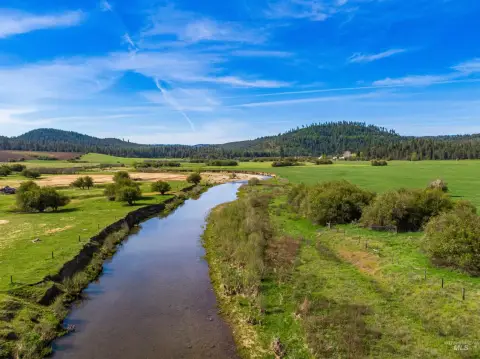 567-Acre Ranch Near Forest Service Land