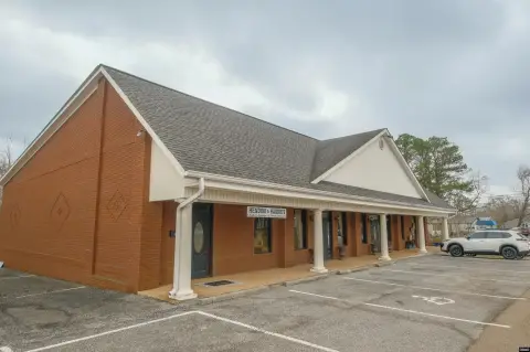Four-Suite Retail Center