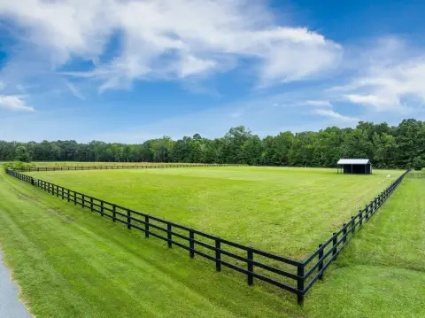 Equestrian Land in Poplar Grove
