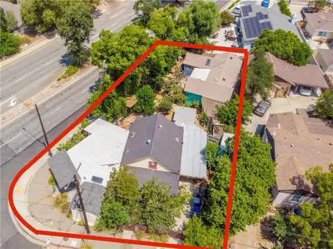 Mixed-Use Compound Near Claremont Colleges