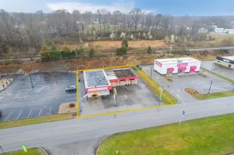 Commercial Land in High-Traffic Area