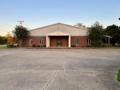 Warehouse with Truck Access