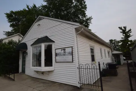 Commercial Building in Saint Paris