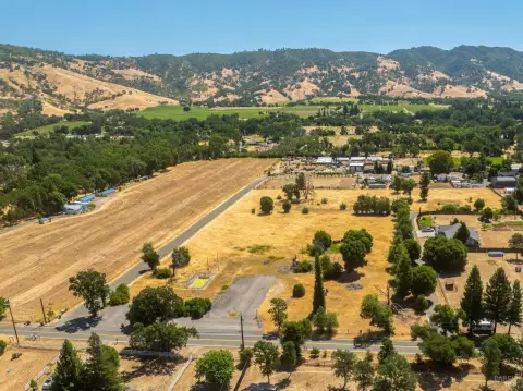 Redwood Valley 6.5-Acre Residential Lot