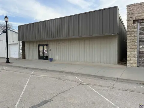 Rossville Commercial Building For Sale