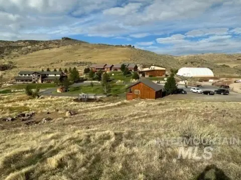 Unique Emmett Property with Buildings