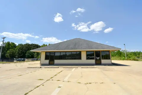 C-2 Storefront Property