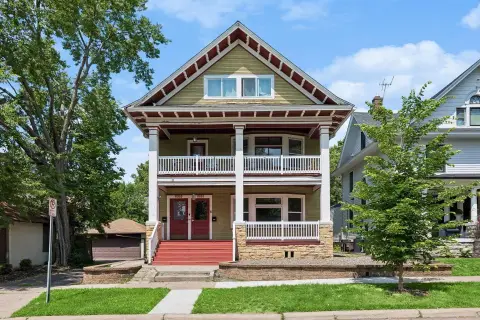 Duplex with Private Balcony