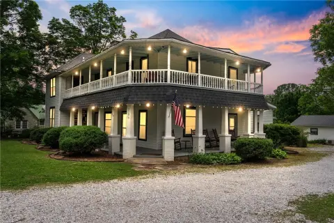 Bed & Breakfast with Guest Suites