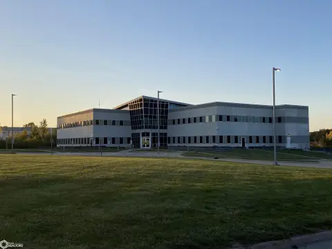 West Burlington Office Space Available