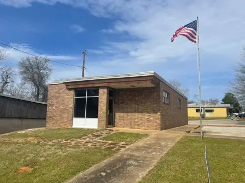 Mt Enterprise Retail/Office Building