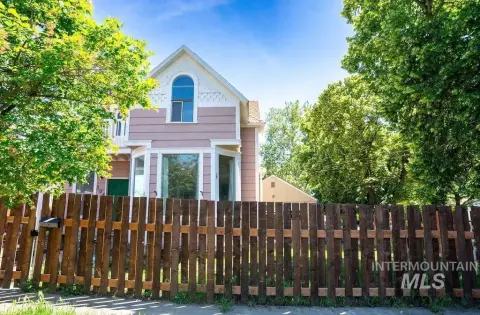 Lewiston Duplex Near College, Hospital
