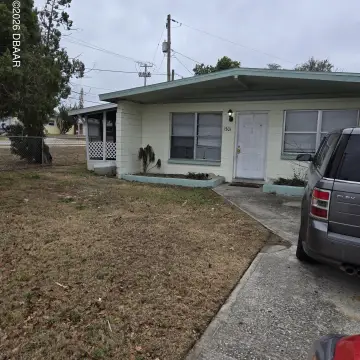 Daytona Beach Duplex on Corner