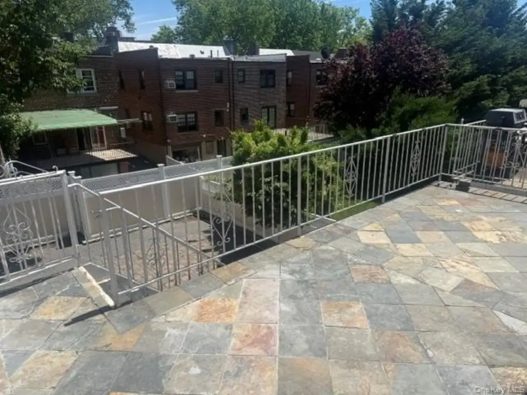 Picture 19
