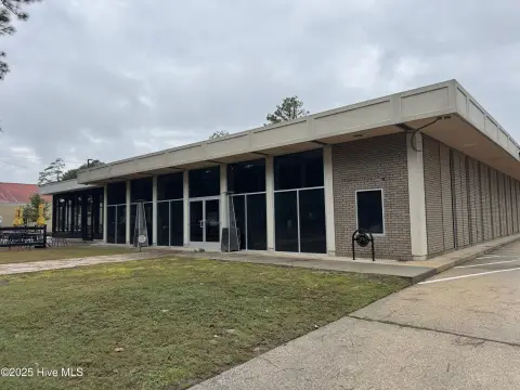 Southern Pines Commercial Space Available