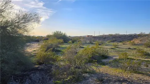 5 Acres Vacant Land Yucca