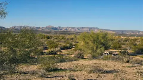 5 Acres Vacant Land Yucca