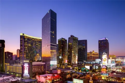 Las Vegas High-Rise Condo