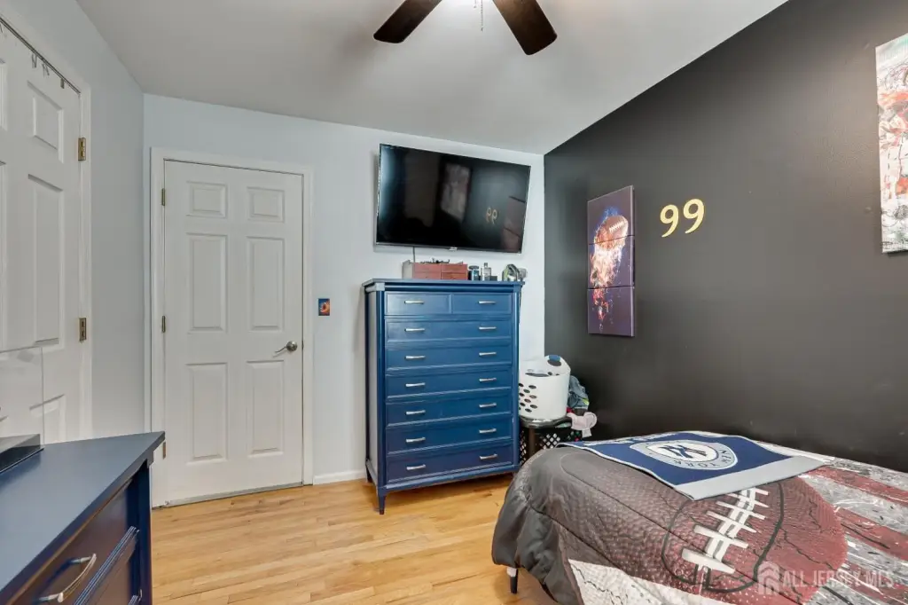 Picture 23