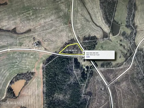 Corner Lot in Mount Croghan