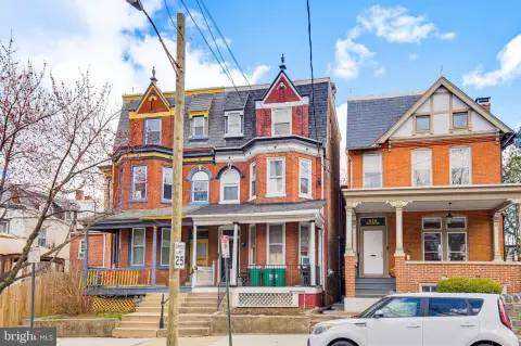 Lancaster Triplex: Investment Opportunity