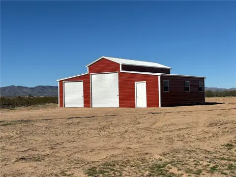 Golden Valley Land with Metal Barn