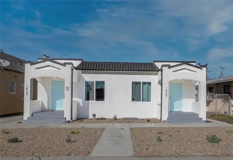 Remodeled Triplex Near USC