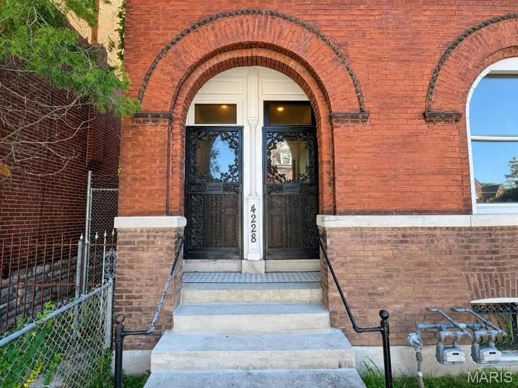 Picture 4