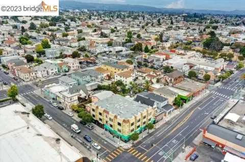 Oakland Commercial Condo For Sale