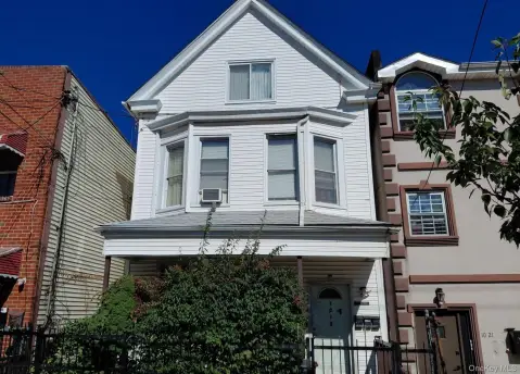 Colonial Triplex with Porch