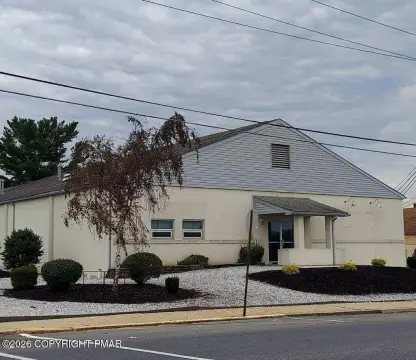 Leased Corner Specialty Property