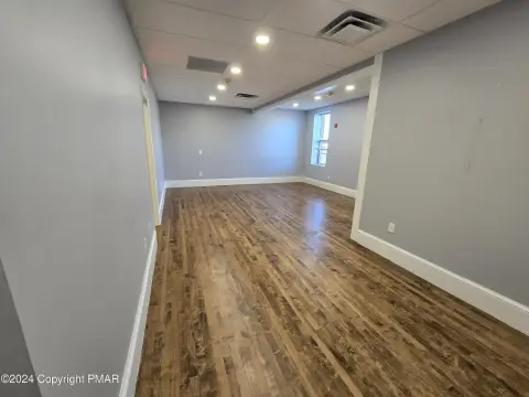 Elevator-Served Office Units