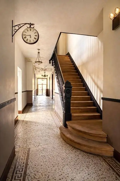 Picture 5