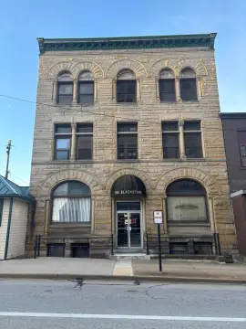 Downtown Office and Apartment Complex