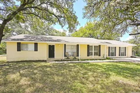 Duplex With Independent Entrances