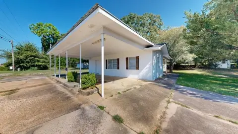 Commercial Property on US 84