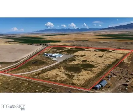 Manufacturing Property With Six Buildings