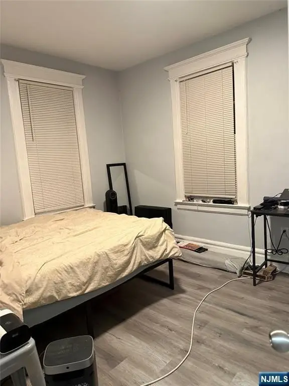 Picture 16