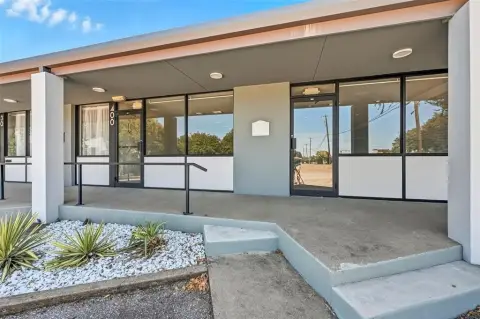 Grand Prairie Office with Parking