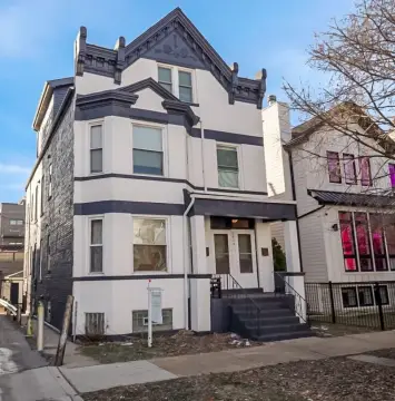 Bucktown Multifamily Residence with Upgrades