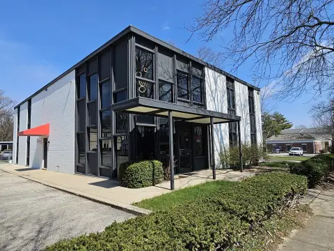 Champaign Office/Retail Space Available