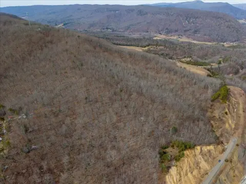 Land with Panoramic Mountain Views